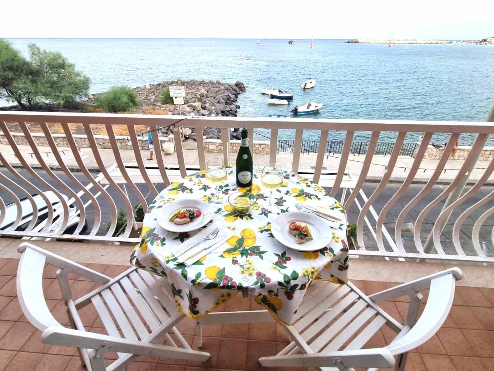 Super Panorama & Astonishing Apartment Seaview Giardini Naxos Esterno foto