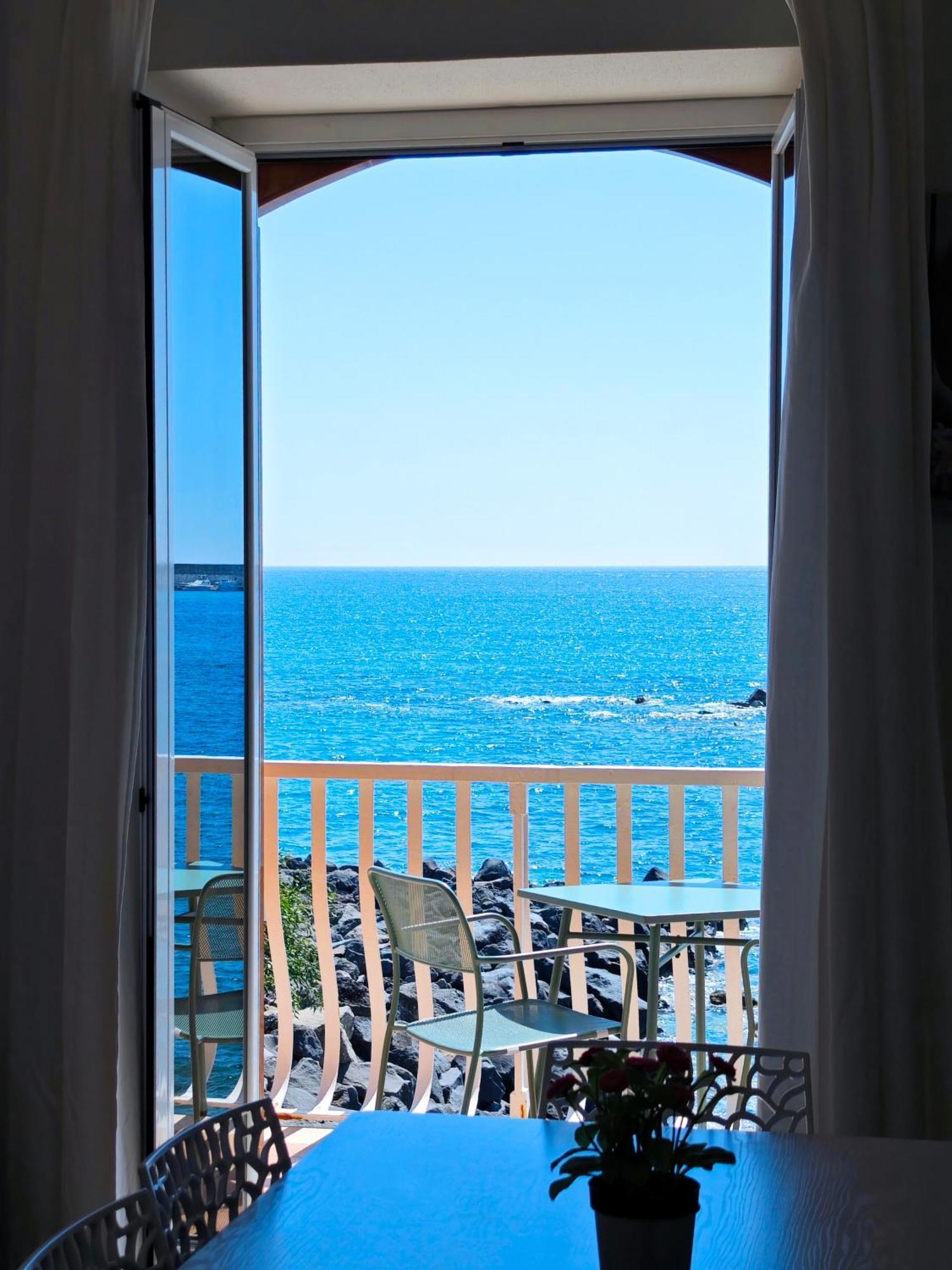 Super Panorama & Astonishing Apartment Seaview Giardini Naxos Esterno foto