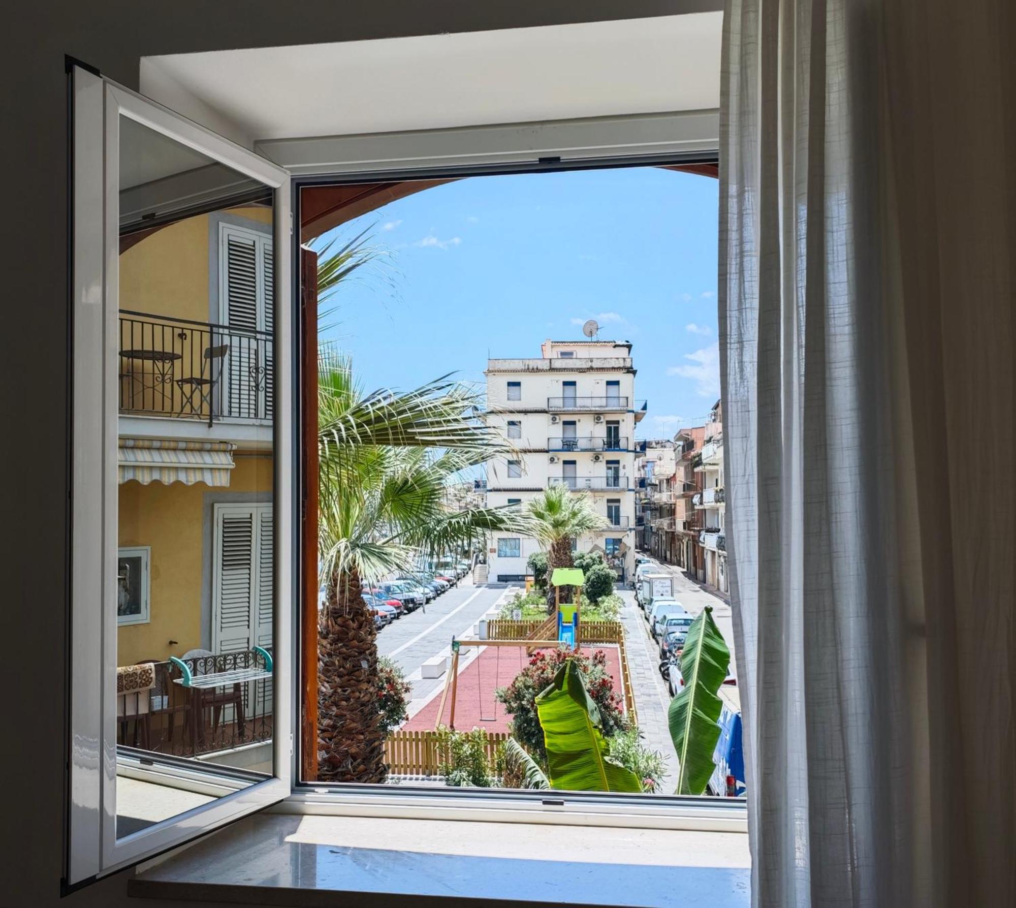 Super Panorama & Astonishing Apartment Seaview Giardini Naxos Esterno foto
