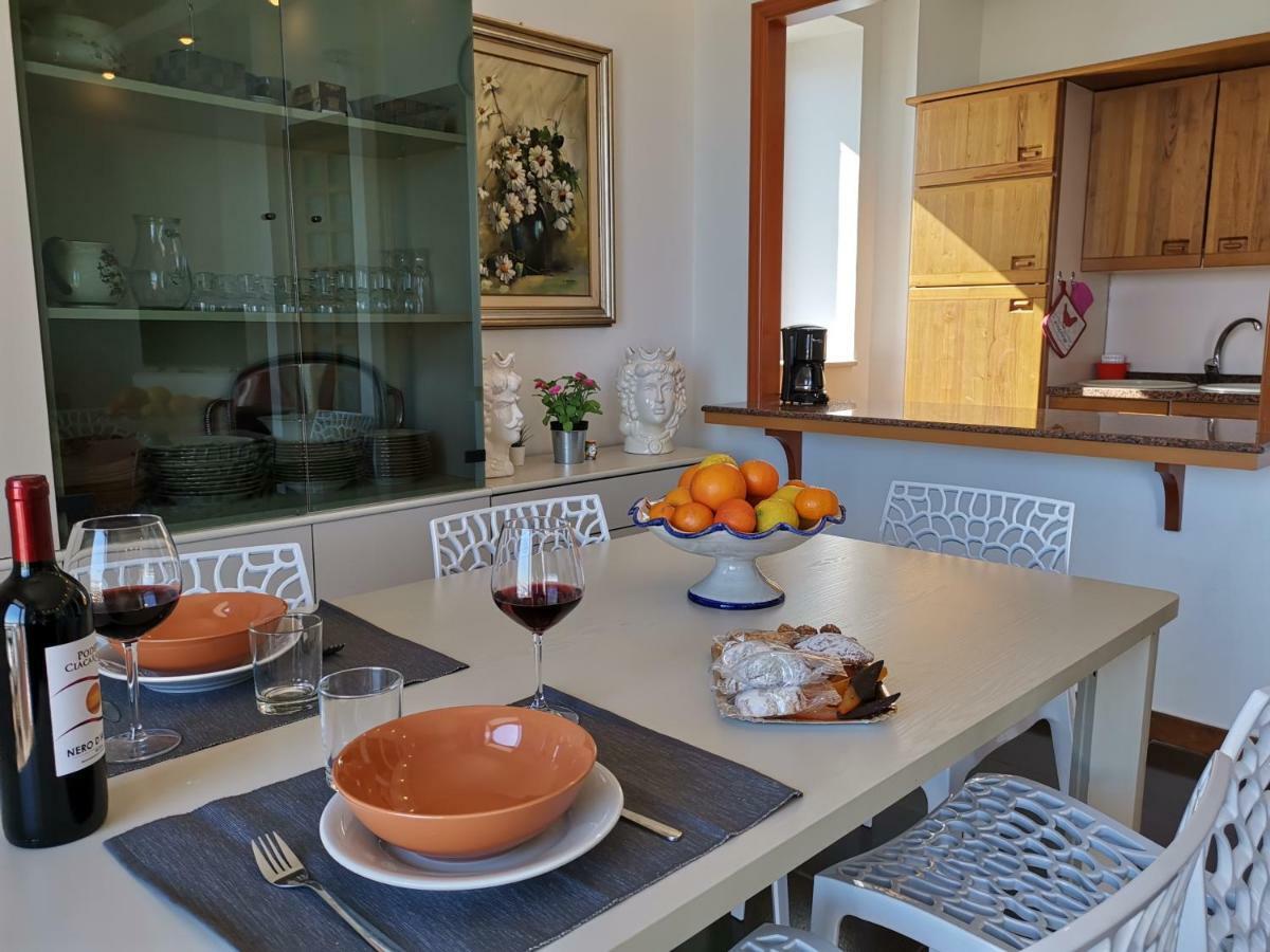 Super Panorama & Astonishing Apartment Seaview Giardini Naxos Esterno foto